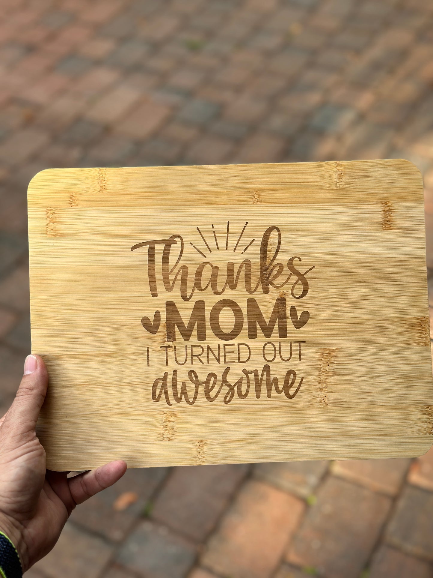 "Thanks Mom" Engraved Bamboo Cutting Board – Mother's Day Gift